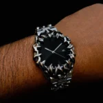 Crimson Eclipse – Gothic Raven Black Dial Metal Watch - Image 2